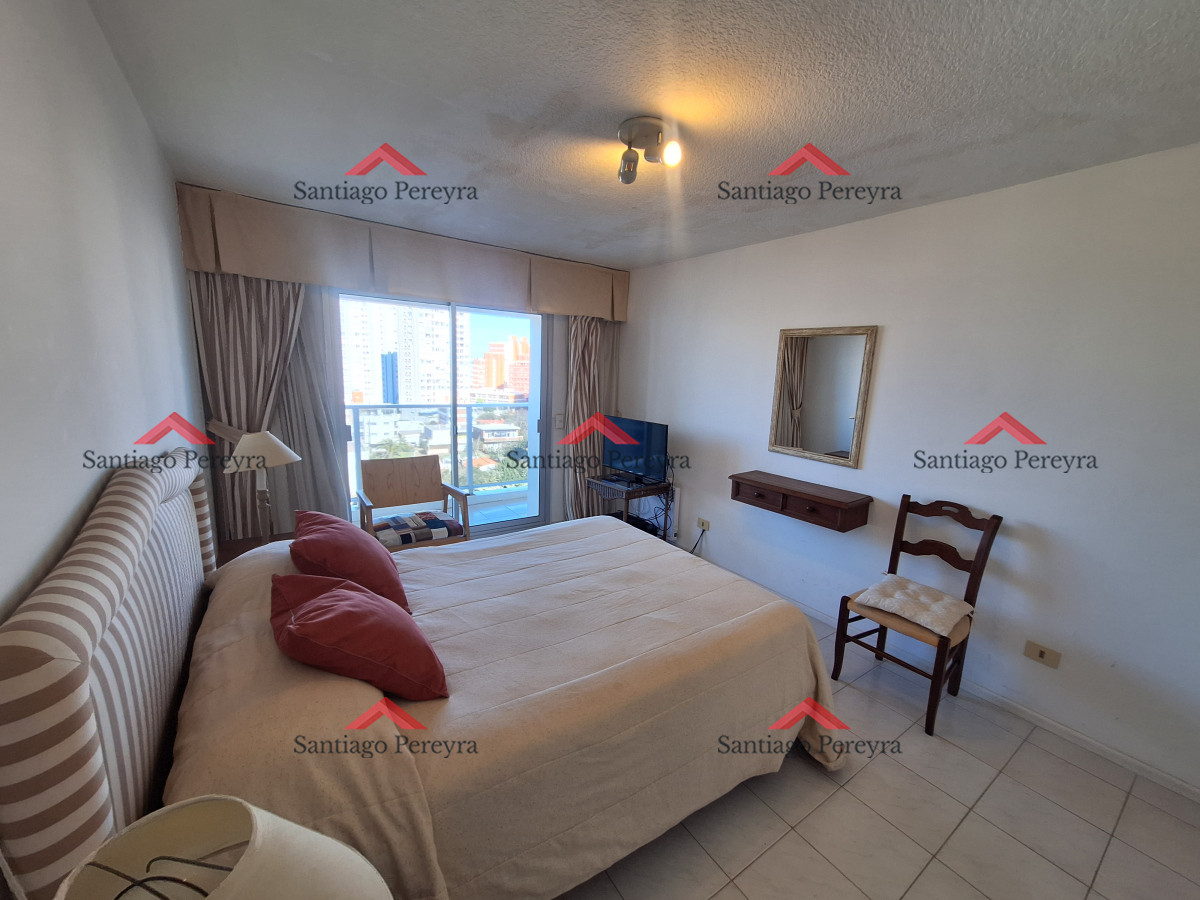 Apartamento ID.16523 - Hermoso y amplio apartamento de 1 dormitorio y medio con vista al mar 