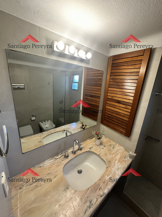 Apartamento ID.17135 - Apartamento en venta de dos dormitorios con garaje listo para entrar
