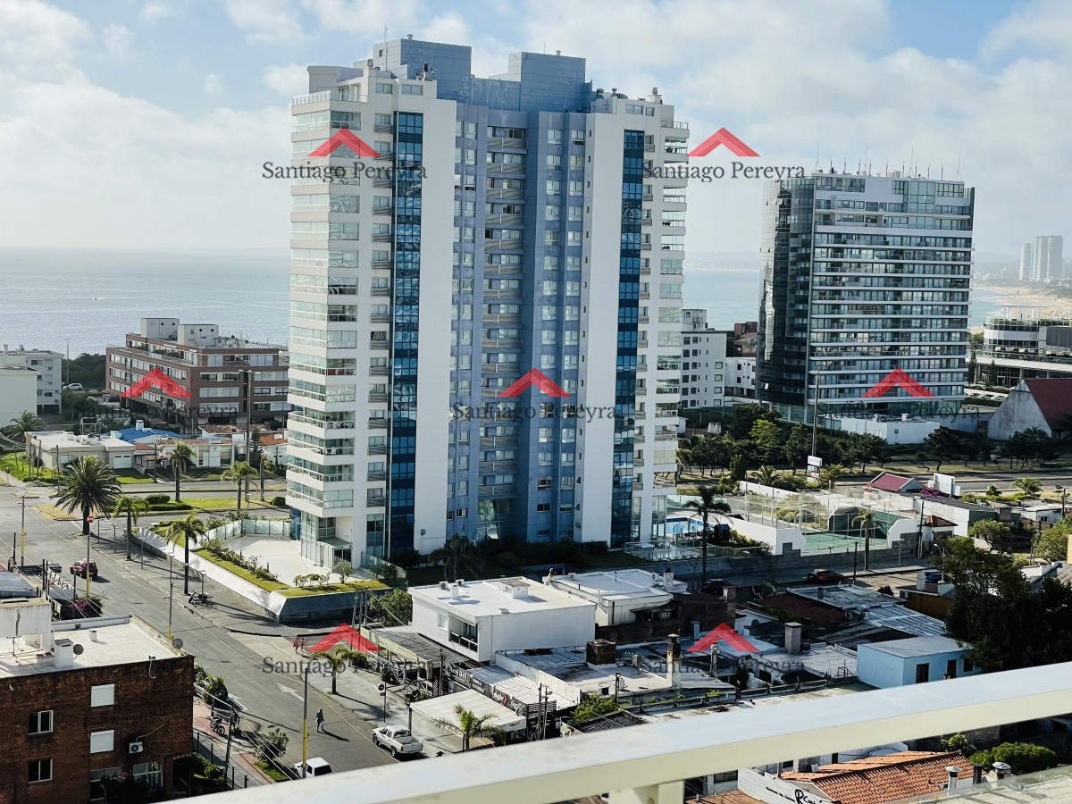 Apartamento ID.1264 - Apartamento de 3 dormitorios con vista al mar en la Brava, Punta del Este. 80 m², suite y amenities full, a 100 m de la playa