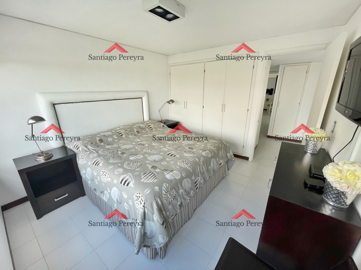 Apartamento ID.2141 - Apartamento en venta primera linea playa brava