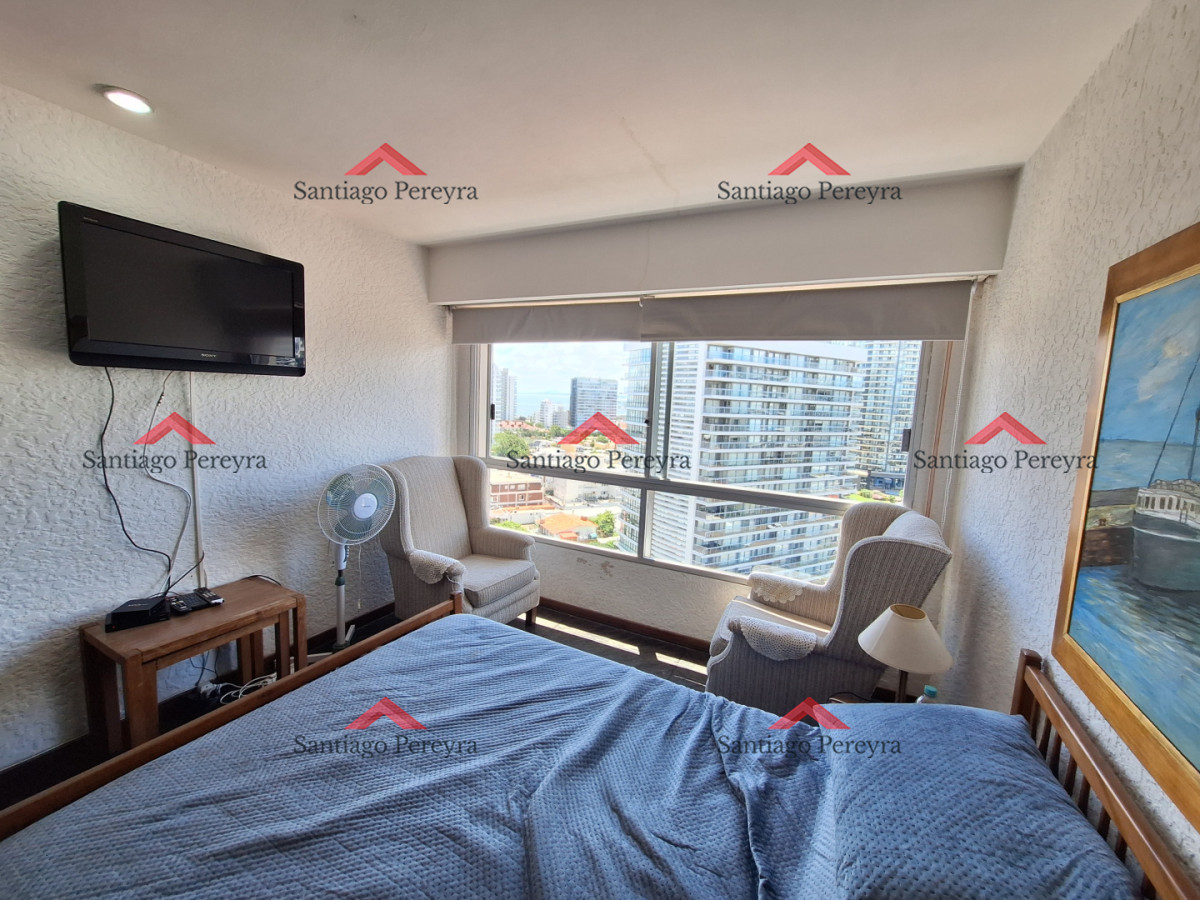 Apartamento ID.2767 - Excelente ubicacion ,1 cuadra playa