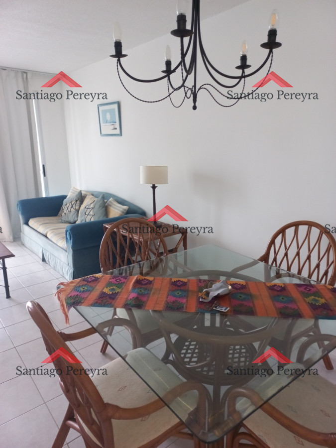 Apartamento ID.15675 - Apartamento de 2 dormitorios a pasos del mar