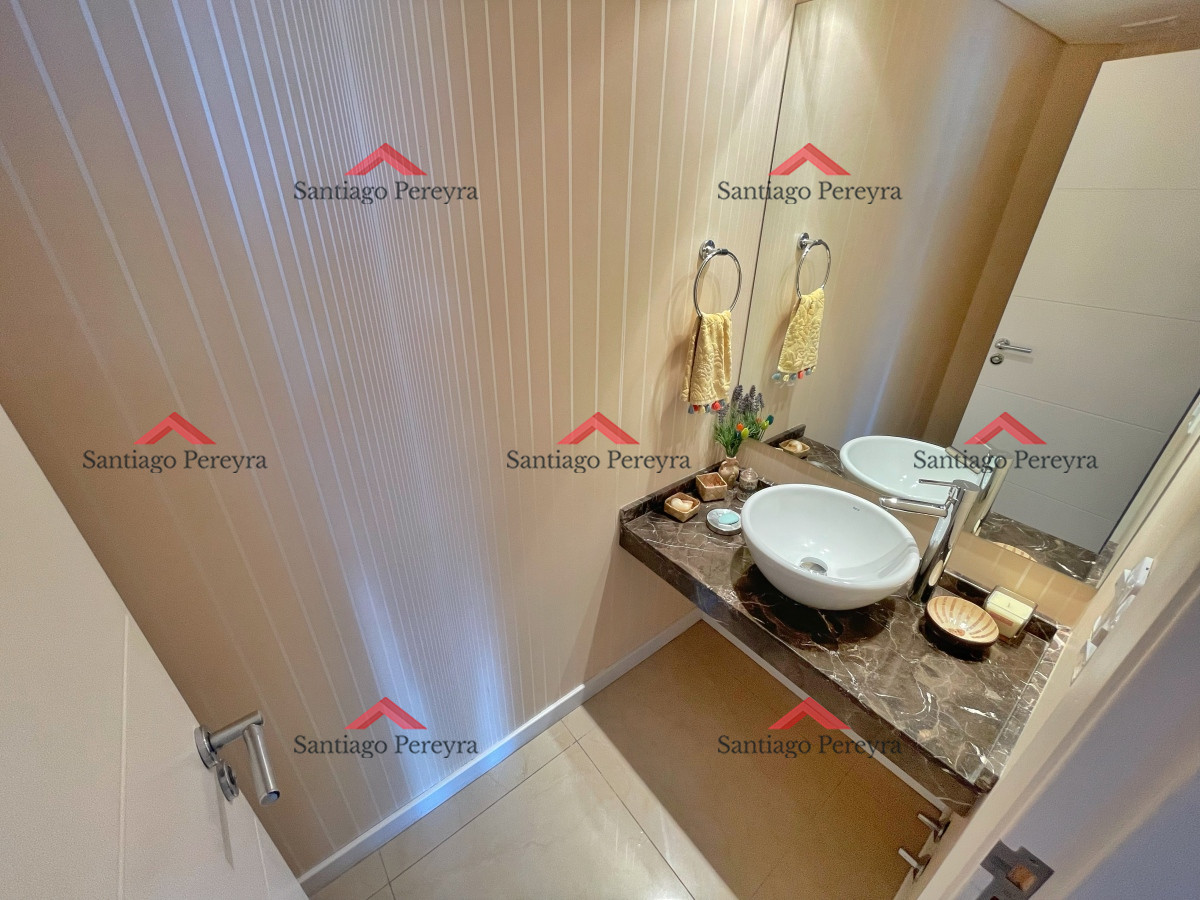 Apartamento ID.13808 - Se alquila moderno apartamento 2 dormitorios 3 baños con lavadero y parrillero propio, excelentes amenities y servicio de playa