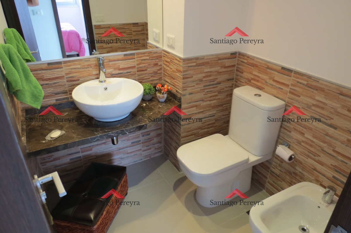 Apartamento ID.15155 - Apartamento de 3 dormitorios en venta y alquiler en Roosevelt