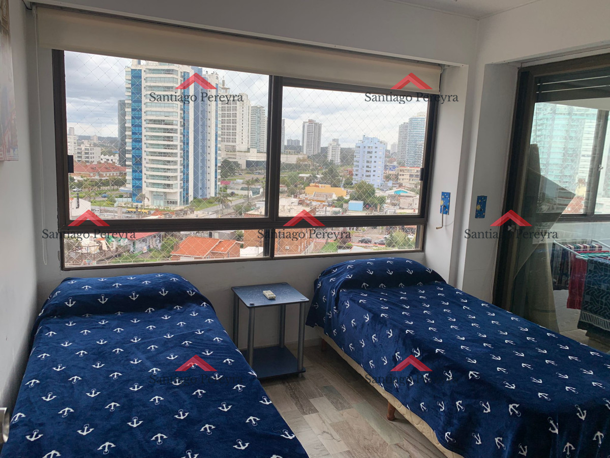 Apartamento ID.2693 - Apartamento en alquiler anual frente al Mar en Playa Brava