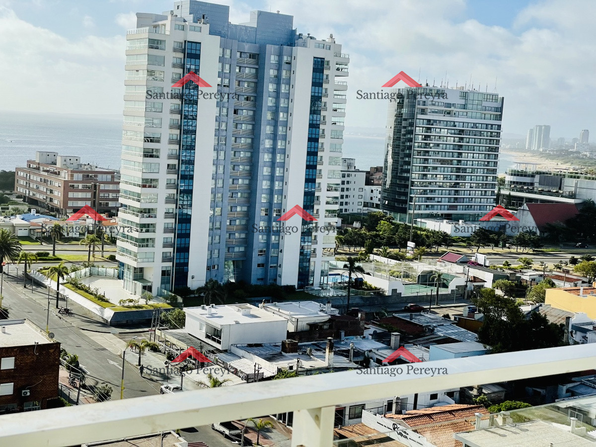 Apartamento ID.1264 - Apartamento de 3 dormitorios con vista al mar en la Brava, Punta del Este. 80 m², suite y amenities full, a 100 m de la playa