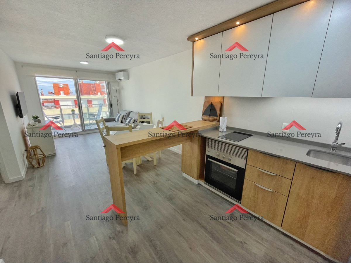 Apartamento ID.1306 - 1 dormitorio y medio con vista al mar y amenities completos en alquiler de temporada mucama piscina parrillero canchas gimnasio