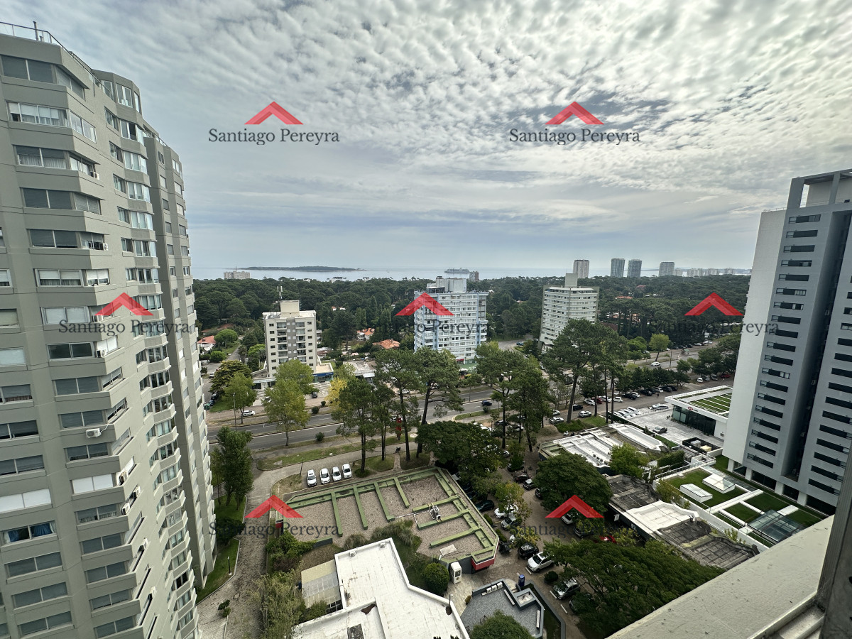 Apartamento ID.16045 - Apartamento 3 dormitorios y dependencia en Roosevelt 