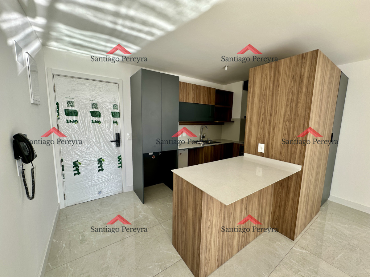 Apartamento ID.17032 - Dos dormitorios y dos baños en venta, zona Shopping Punta