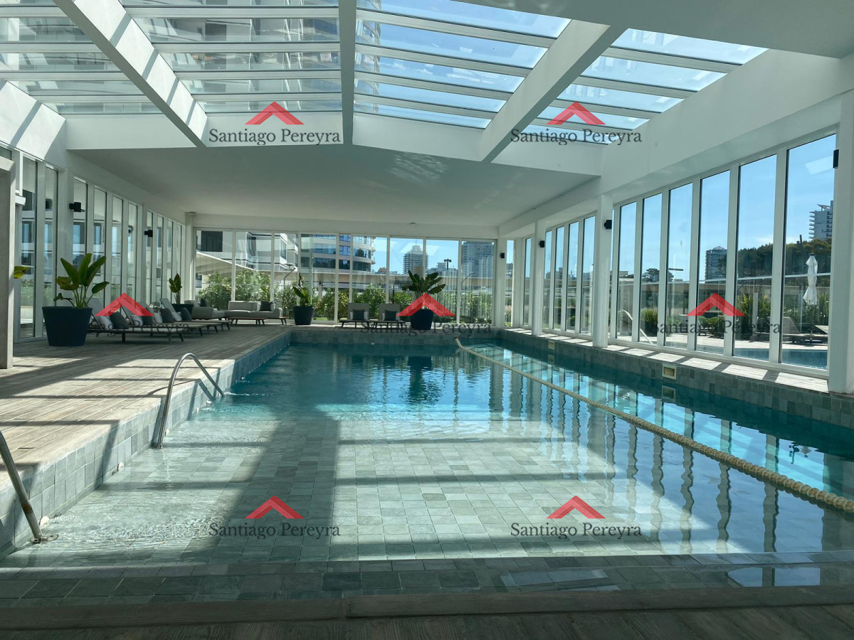 Apartamento ID.15752 - Apartamento de 3 dormitorios en torre de Categoria frente al mar 