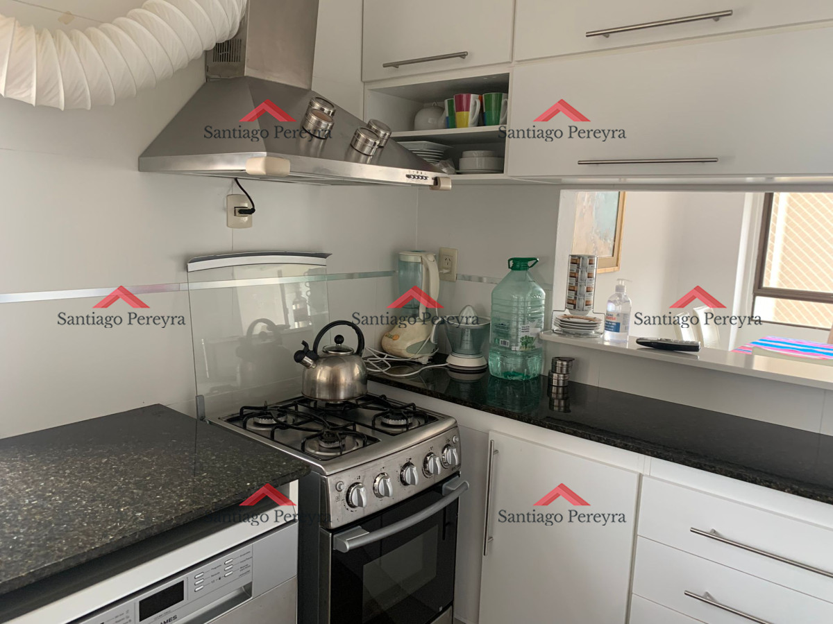 Apartamento ID.2693 - Apartamento en alquiler anual frente al Mar en Playa Brava