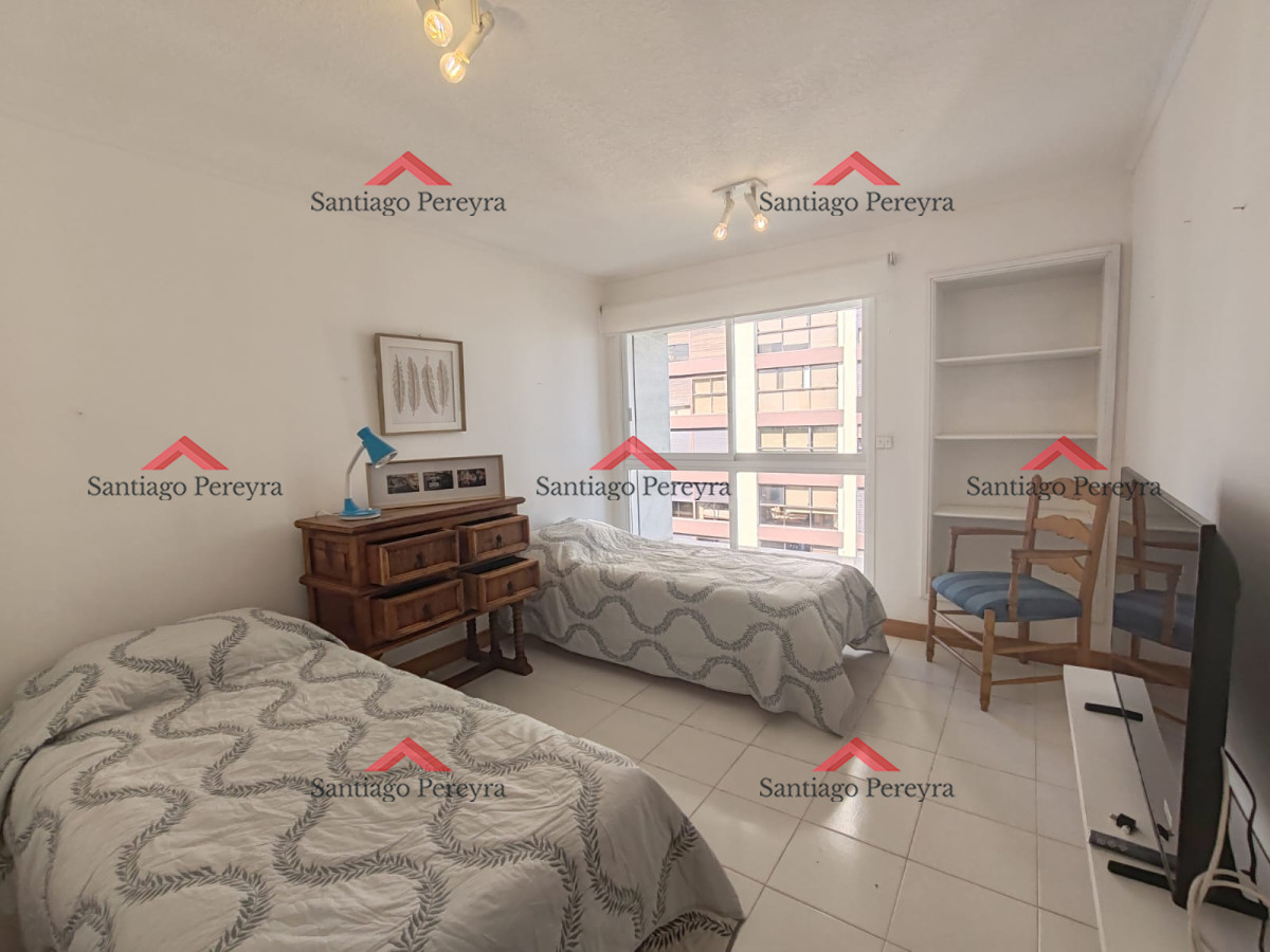 Apartamento ID.15822 - Primera linea 3 dormitorios y dependencia
