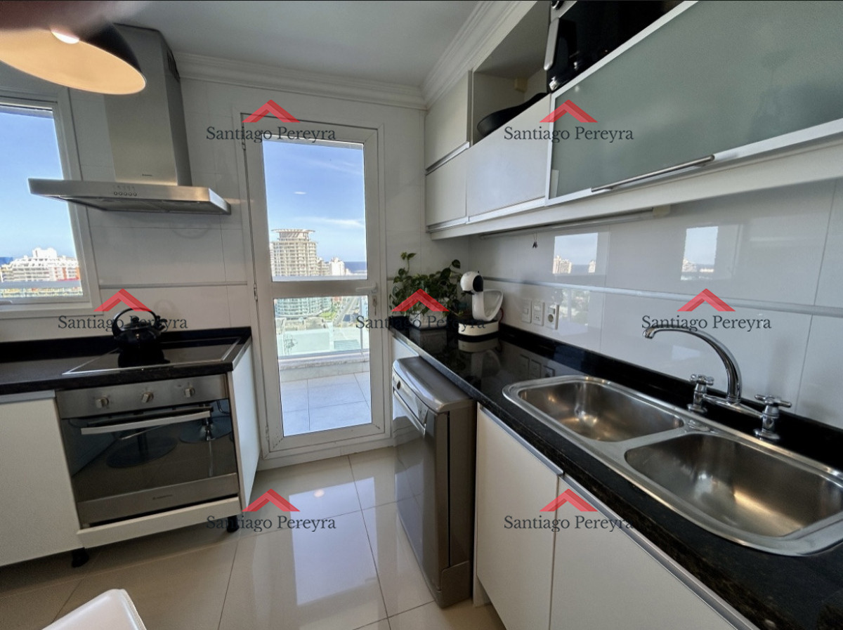 Apartamento ID.16969 - APARTAMENTO EN VENTA 3 DORMITORIOS y DEPENDENCIA-CASINO TOWER