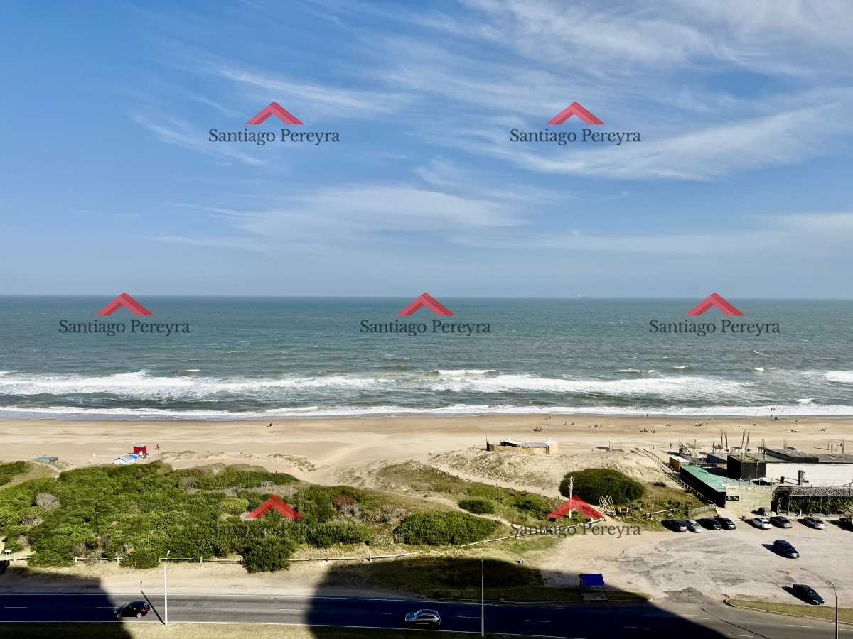 Apartamento ID.16058 - LE PARC en venta, hermosa planta de 2 dormitorios + dependencia