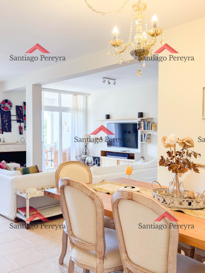 Apartamento ID.6982 - Pent House a una cuadra de la playa mansa con barbacoa propia y tres cocheras 