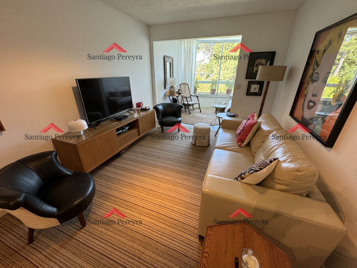 Apartamento ID.2448 - Apartamento en zona Punta Shopping
