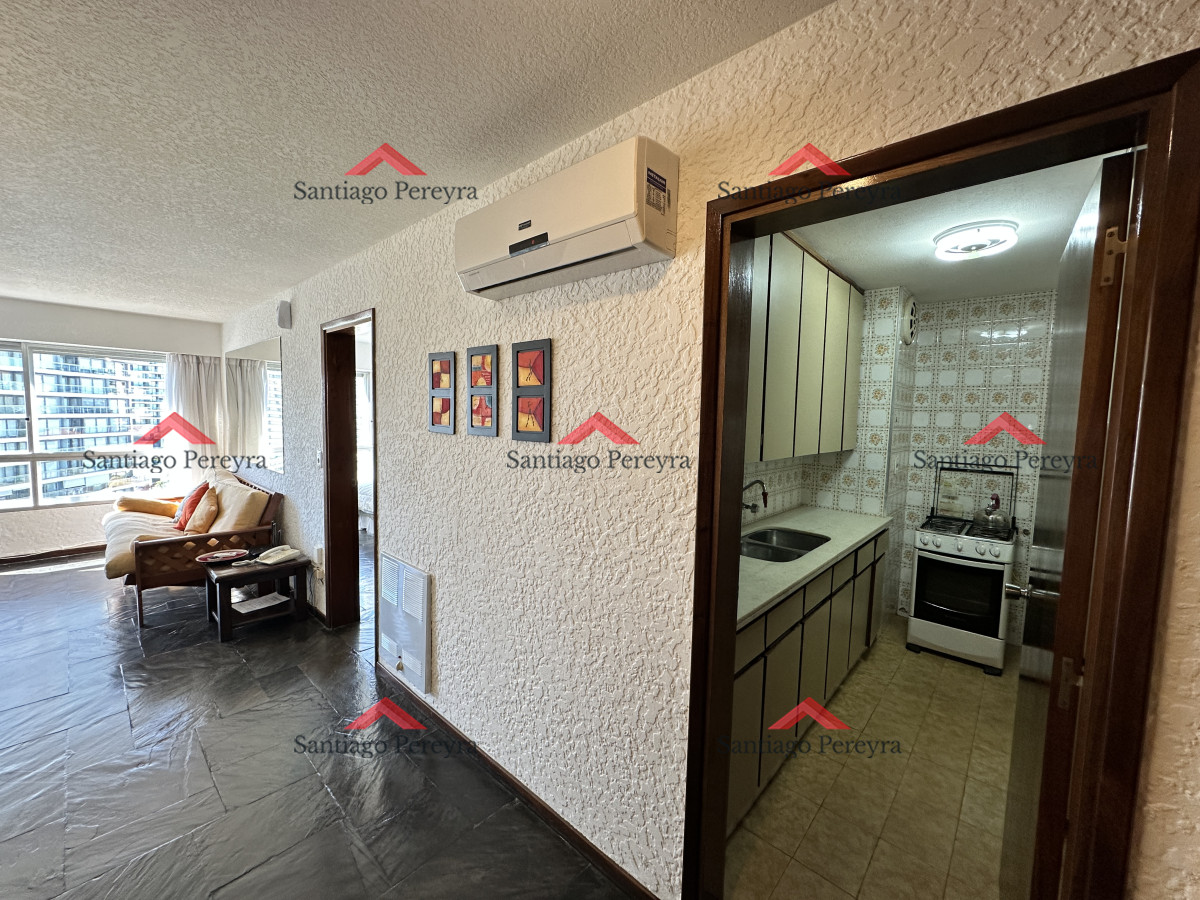 Apartamento ID.2283 - Un dormitorio con garaje y mucho sol