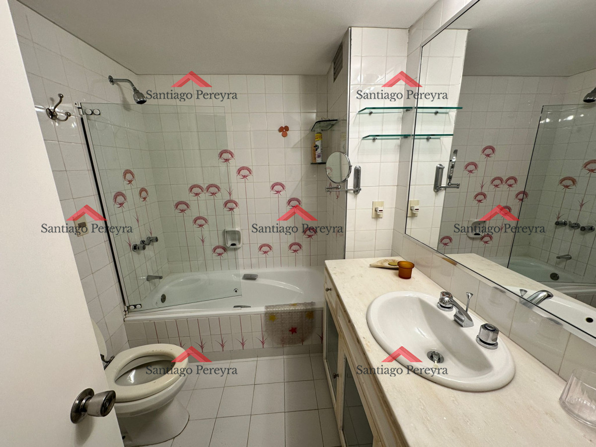 Apartamento ID.3432 - Excelente apartamento en torre de categoría frente a Playa Brava