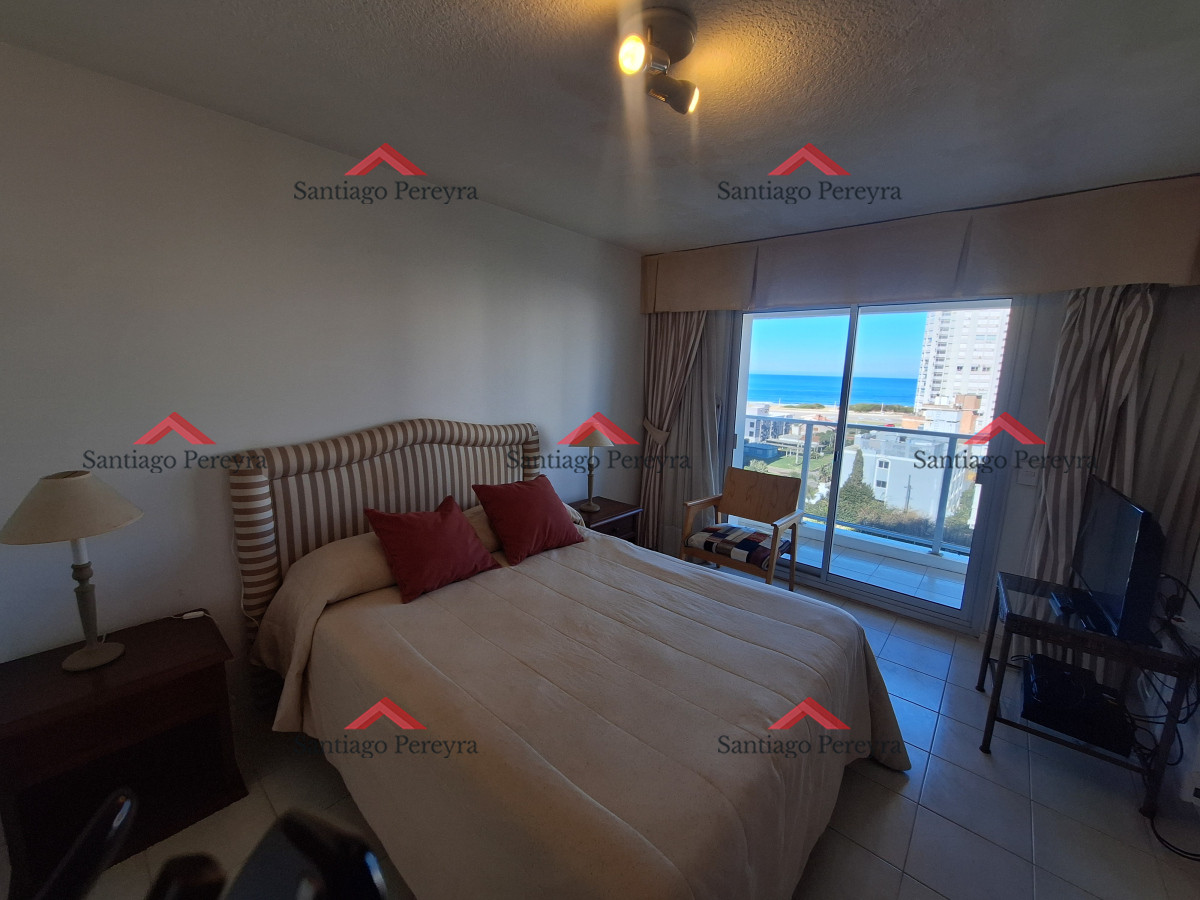 Apartamento ID.16523 - Hermoso y amplio apartamento de 1 dormitorio y medio con vista al mar 