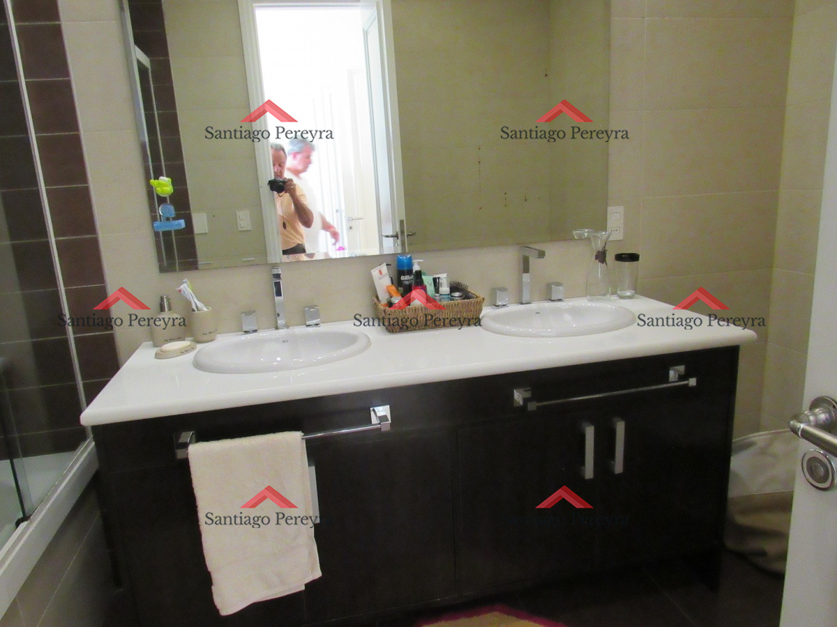 Apartamento ID.3300 - Espectacular Pent House primera linea de lujo en venta, piscina propia, 5 garages, barbacoa