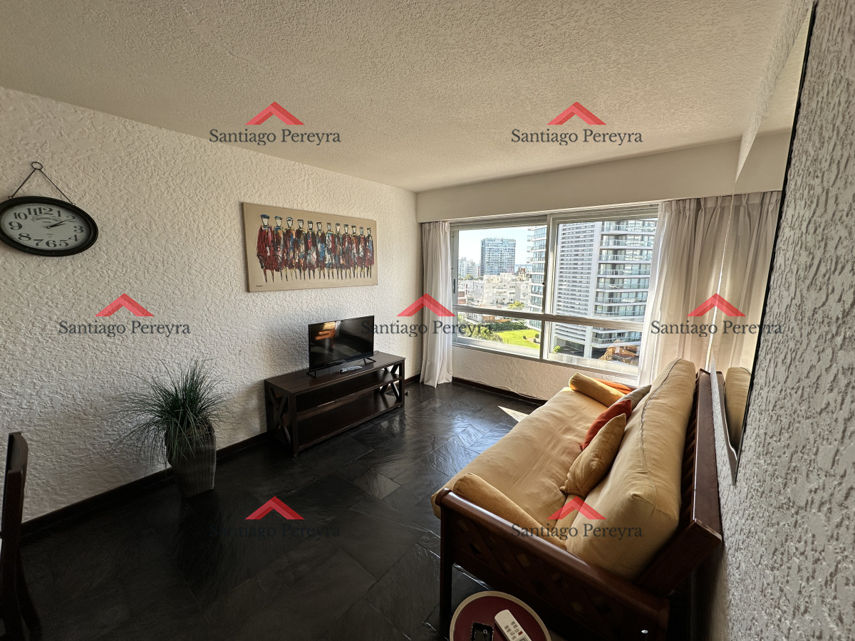 Apartamento ID.2283 - Un dormitorio con garaje y mucho sol