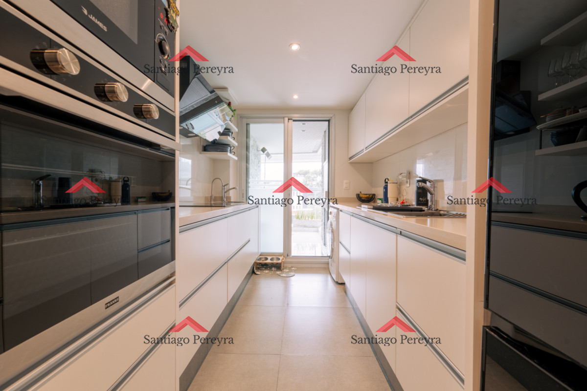 Apartamento ID.6821 - Espectacular en torre Premium a pasos del mar