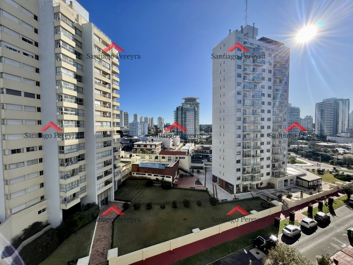 Apartamento ID.3166 - Apartamento reciclado como nuevo a 1 cuadra de la Playa