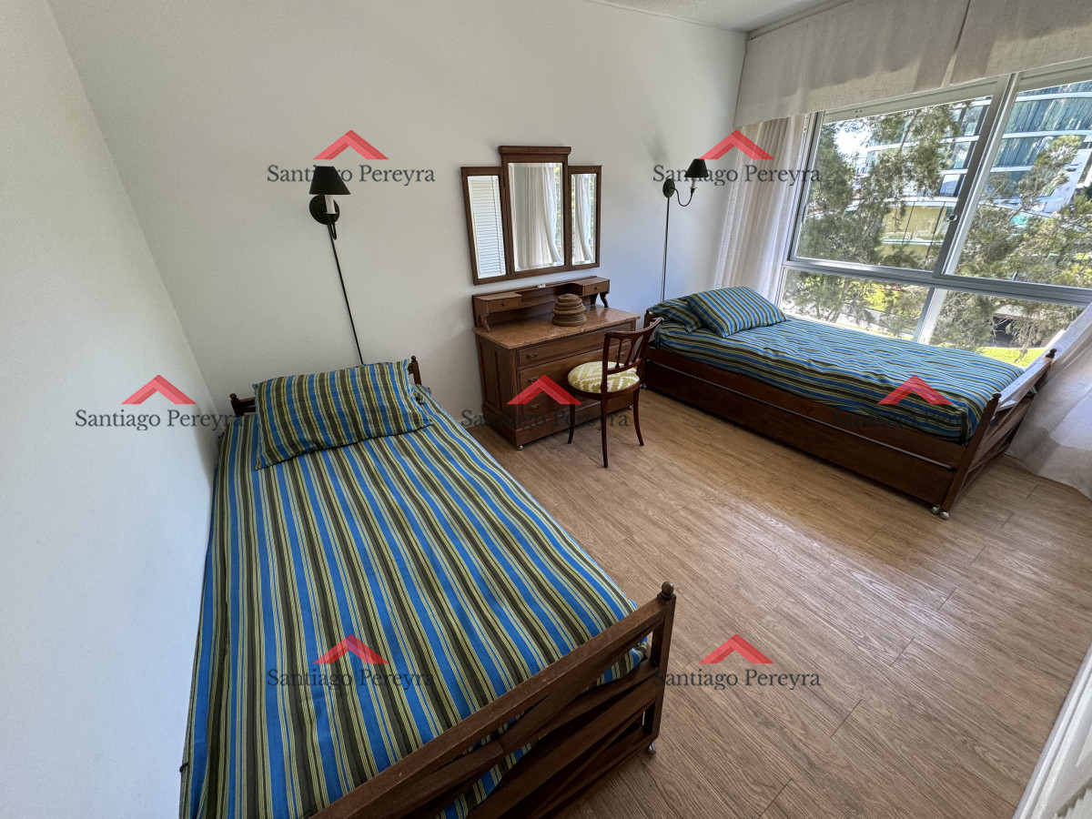 Apartamento ID.2448 - Apartamento en zona Punta Shopping