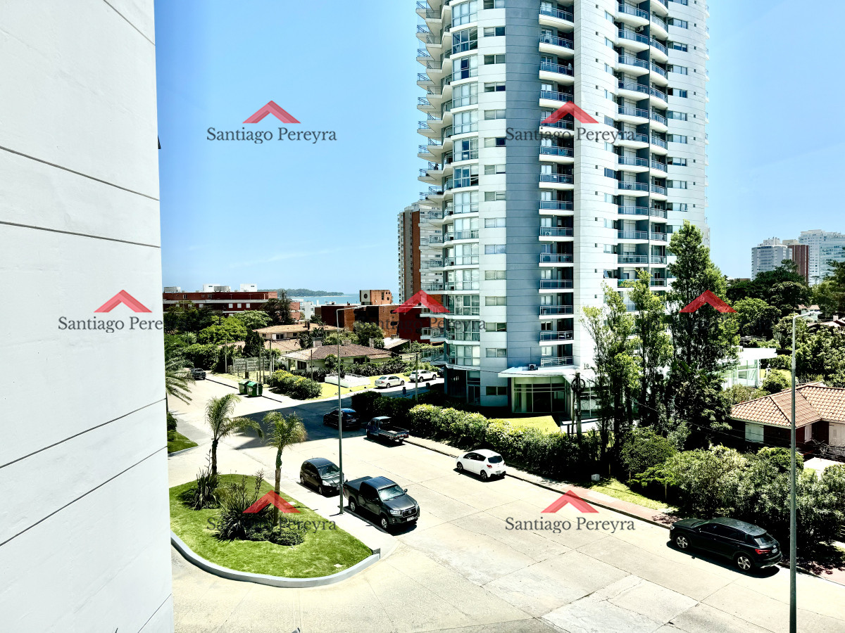 Apartamento ID.6821 - Espectacular en torre Premium a pasos del mar