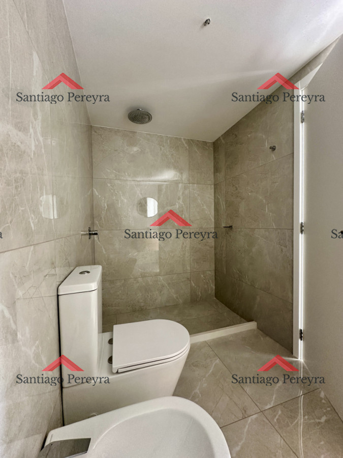 Apartamento ID.17032 - Dos dormitorios y dos baños en venta, zona Shopping Punta