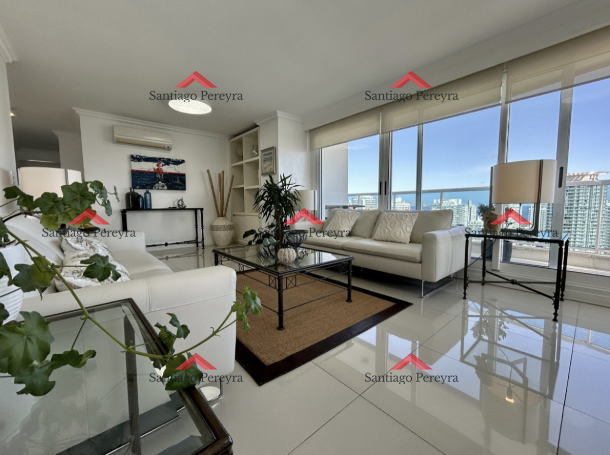 Apartamento ID.16969 - APARTAMENTO EN VENTA 3 DORMITORIOS y DEPENDENCIA-CASINO TOWER