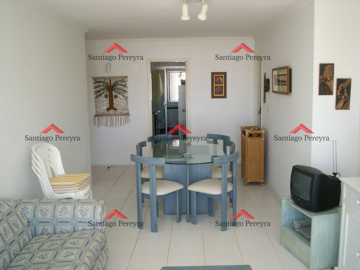 Apartamento ID.1001 - Hermoso apartamento de 3 dormitorios con vista al mar y todos los servicios!!