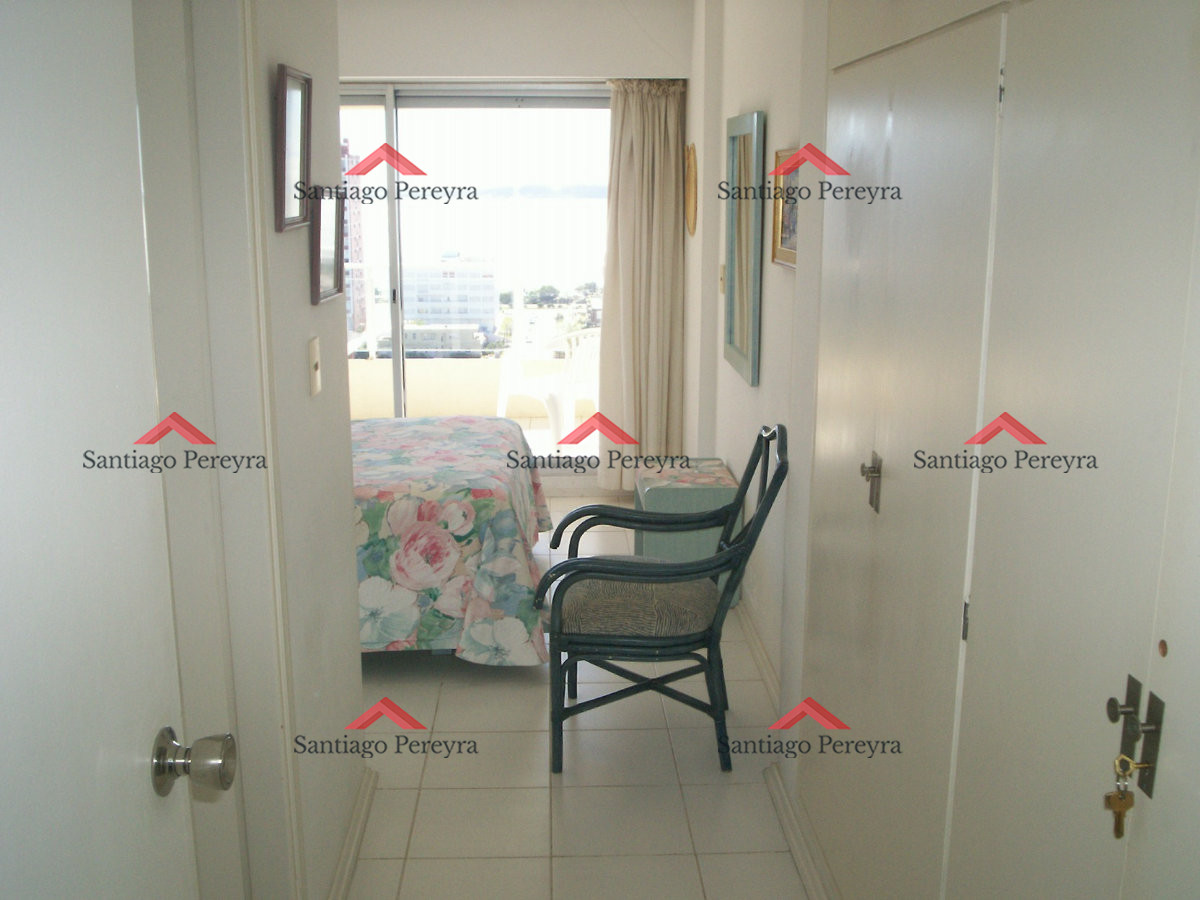 Apartamento ID.1001 - Hermoso apartamento de 3 dormitorios con vista al mar y todos los servicios!!