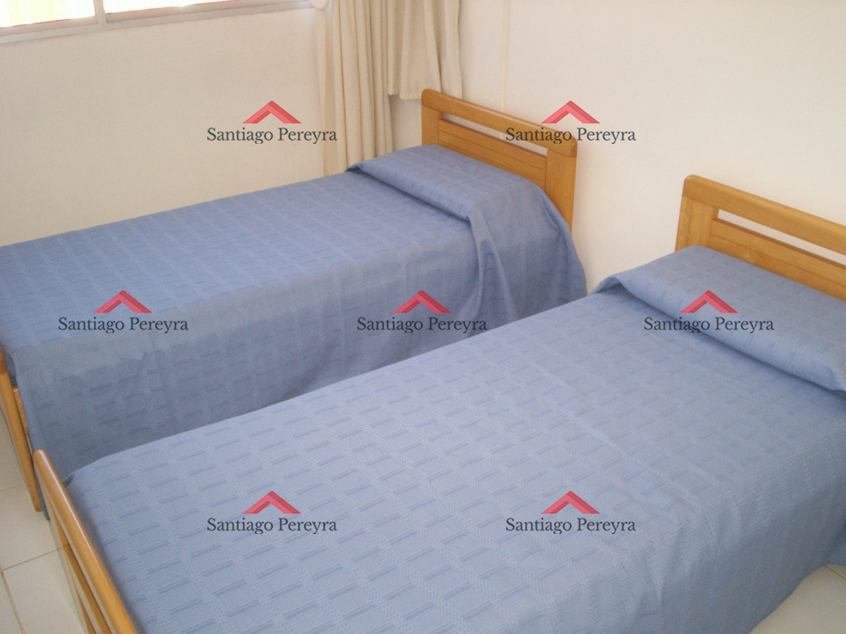 Apartamento ID.1001 - Hermoso apartamento de 3 dormitorios con vista al mar y todos los servicios!!