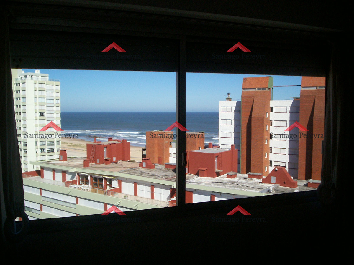Apartamento ID.1001 - Hermoso apartamento de 3 dormitorios con vista al mar y todos los servicios!!
