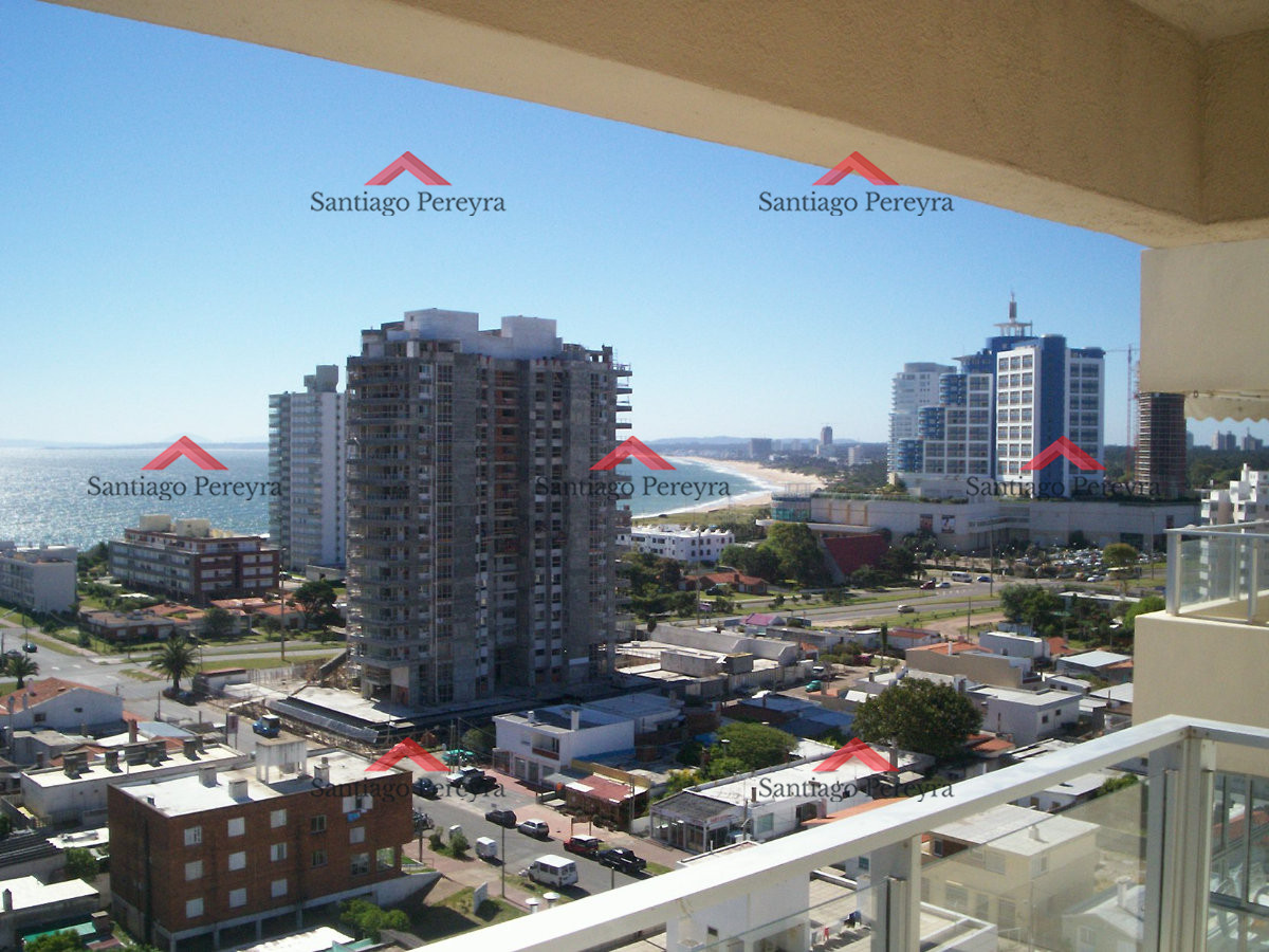 Apartamento ID.1001 - Hermoso apartamento de 3 dormitorios con vista al mar y todos los servicios!!