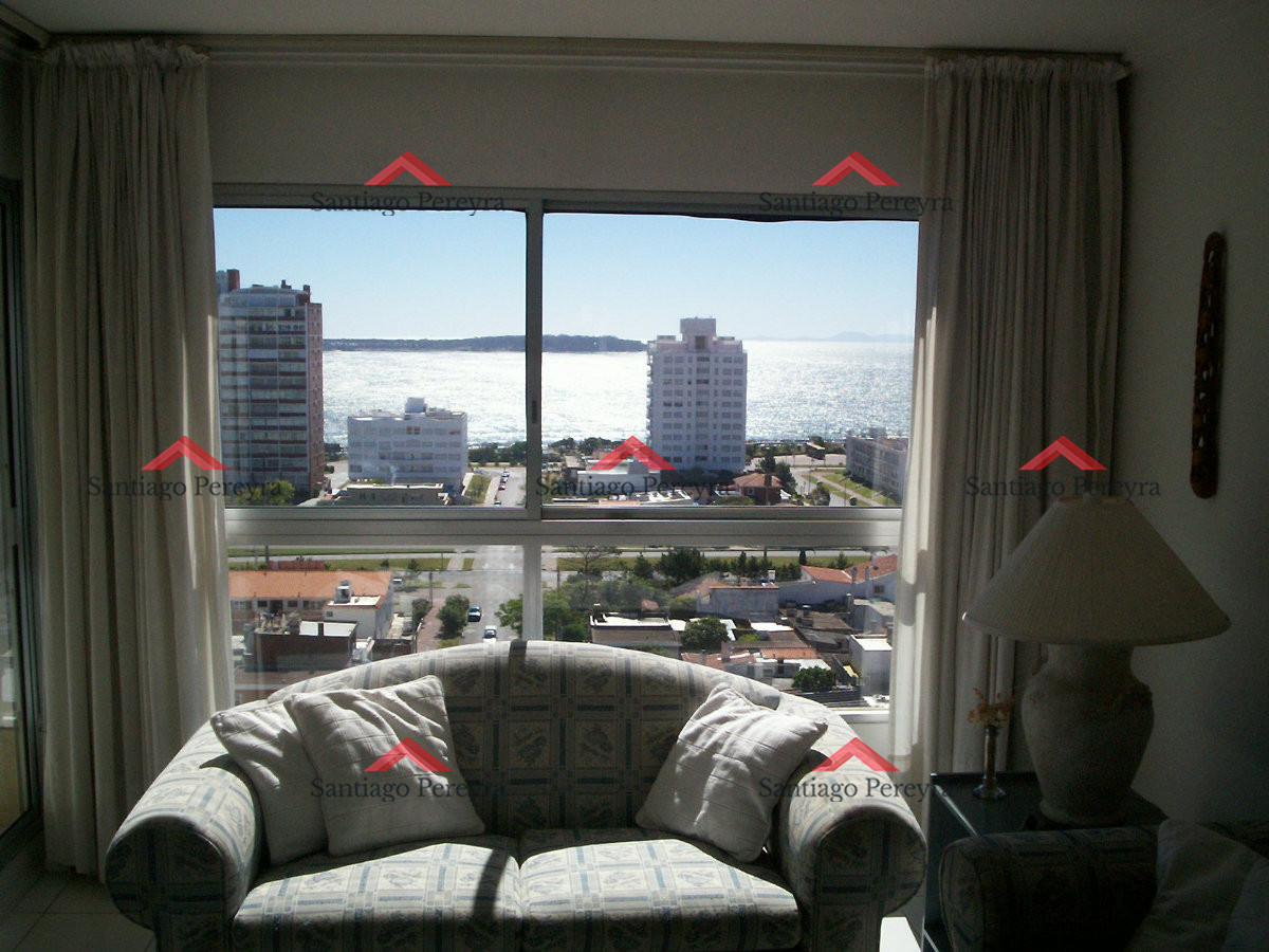 Apartamento ID.1001 - Hermoso apartamento de 3 dormitorios con vista al mar y todos los servicios!!