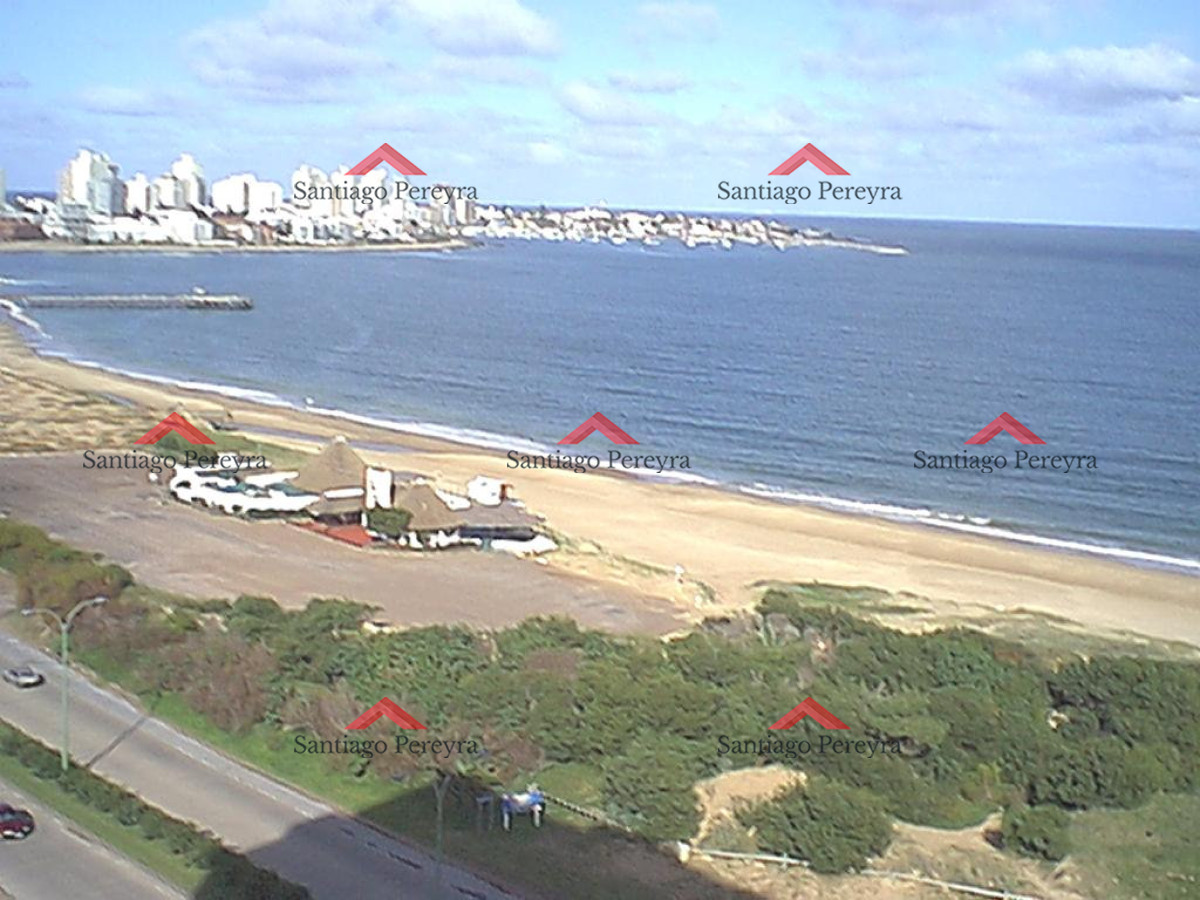 Apartamento ID.1111 - Apartamento en venta primera fila de Playa Mansa