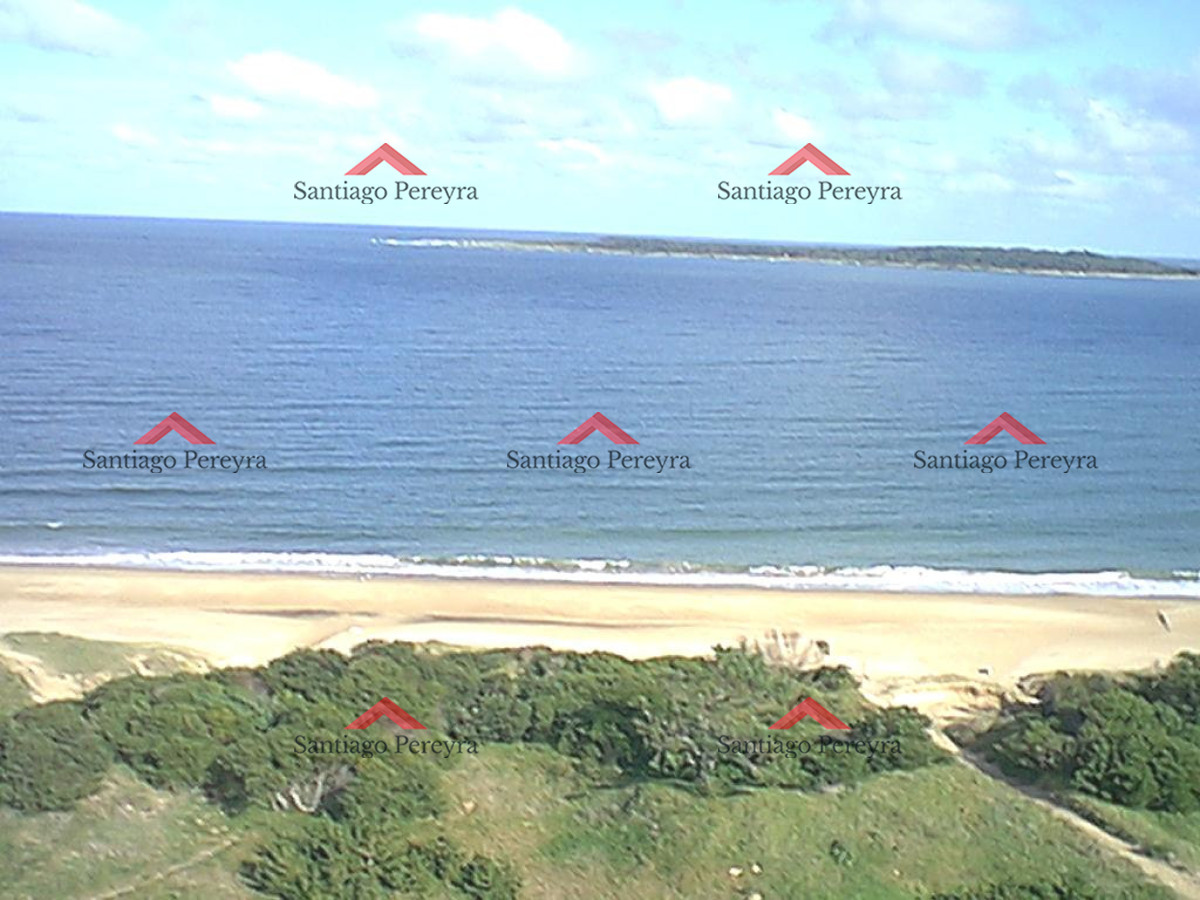 Apartamento ID.1111 - Apartamento en venta primera fila de Playa Mansa