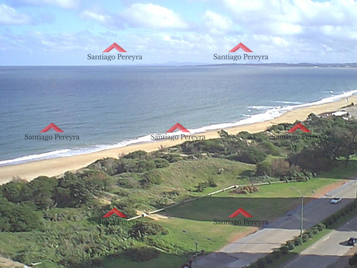 Apartamento ID.1111 - Apartamento en venta primera fila de Playa Mansa