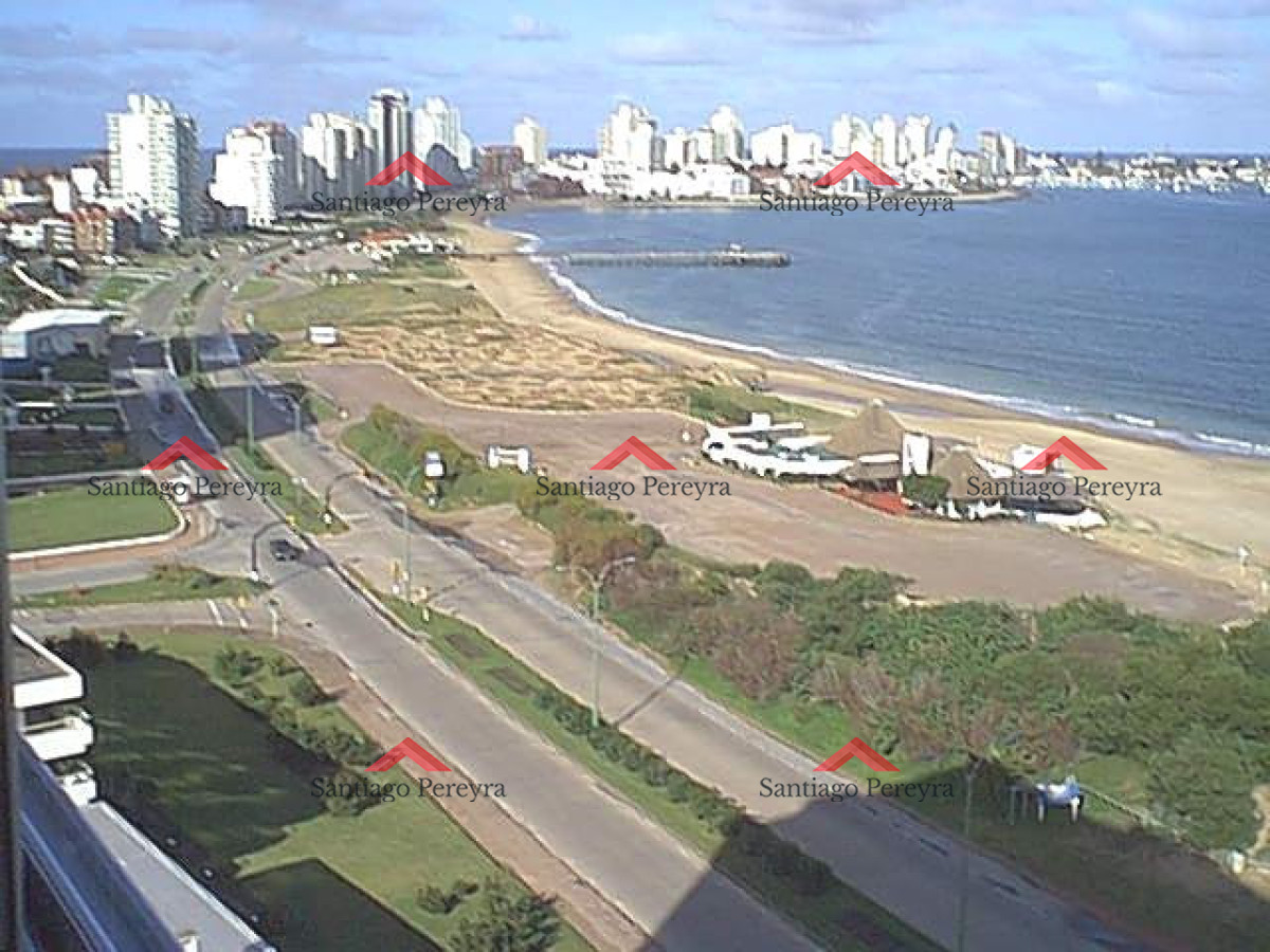 Apartamento ID.1111 - Apartamento en venta primera fila de Playa Mansa