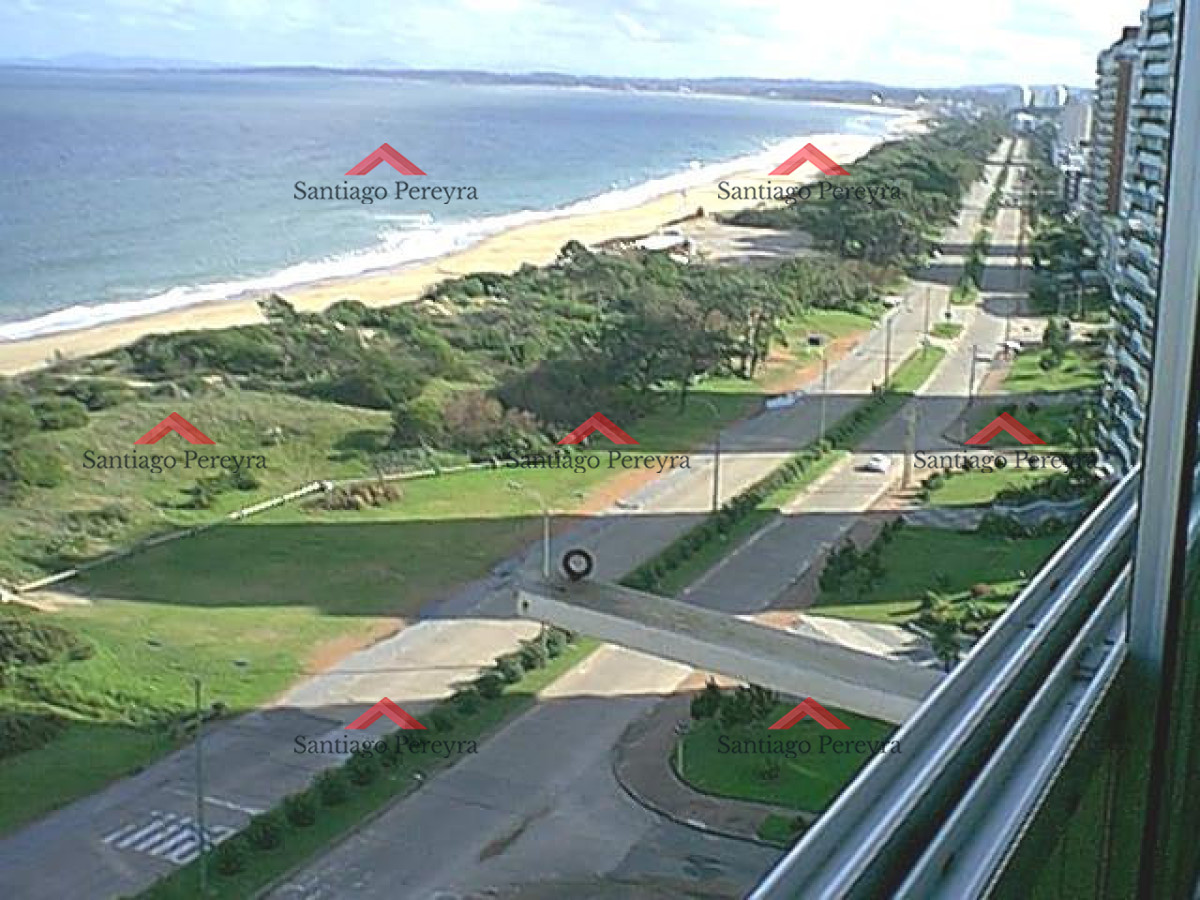 Apartamento ID.1111 - Apartamento en venta primera fila de Playa Mansa