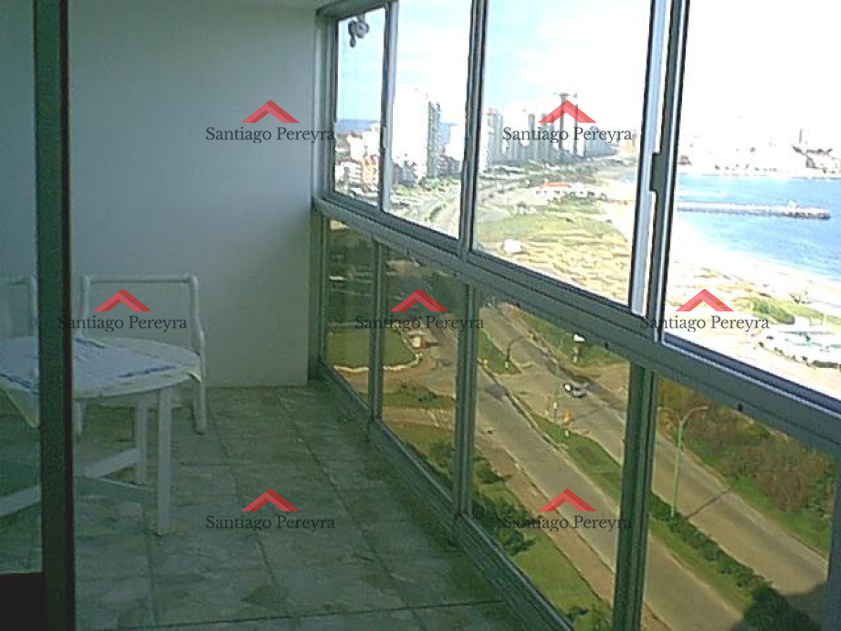 Apartamento ID.1111 - Apartamento en venta primera fila de Playa Mansa