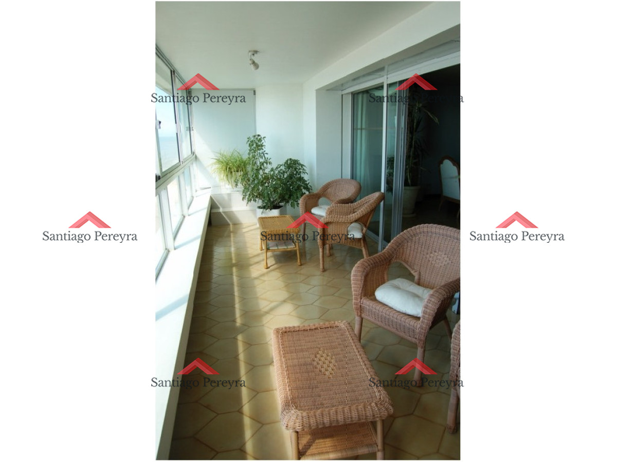 Apartamento ID.1175 - Excelente ubicacion ,vista directa al mar