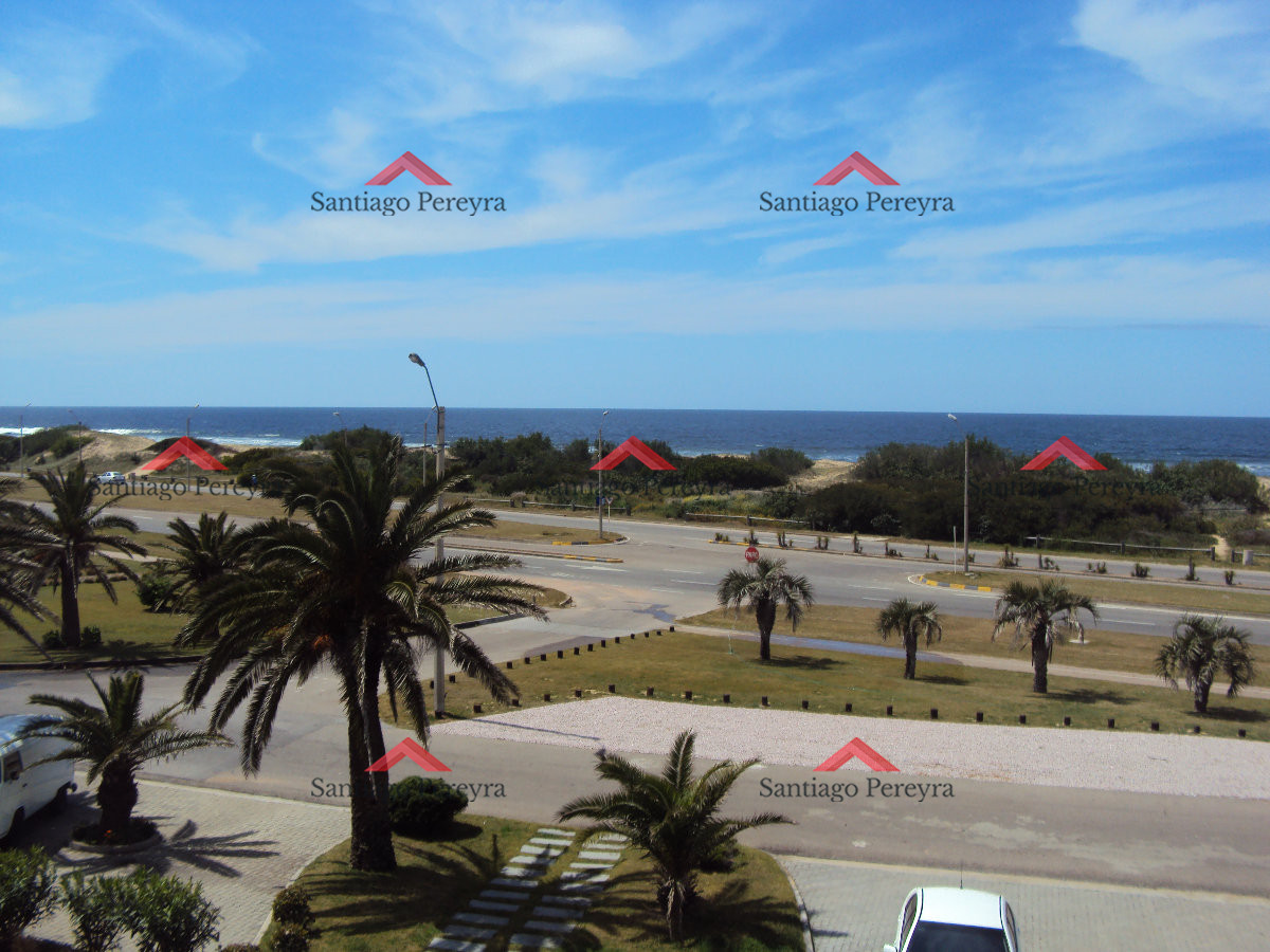 Apartamento ID.2152 - Apartamento de  categoría en primera línea de Playa Brava