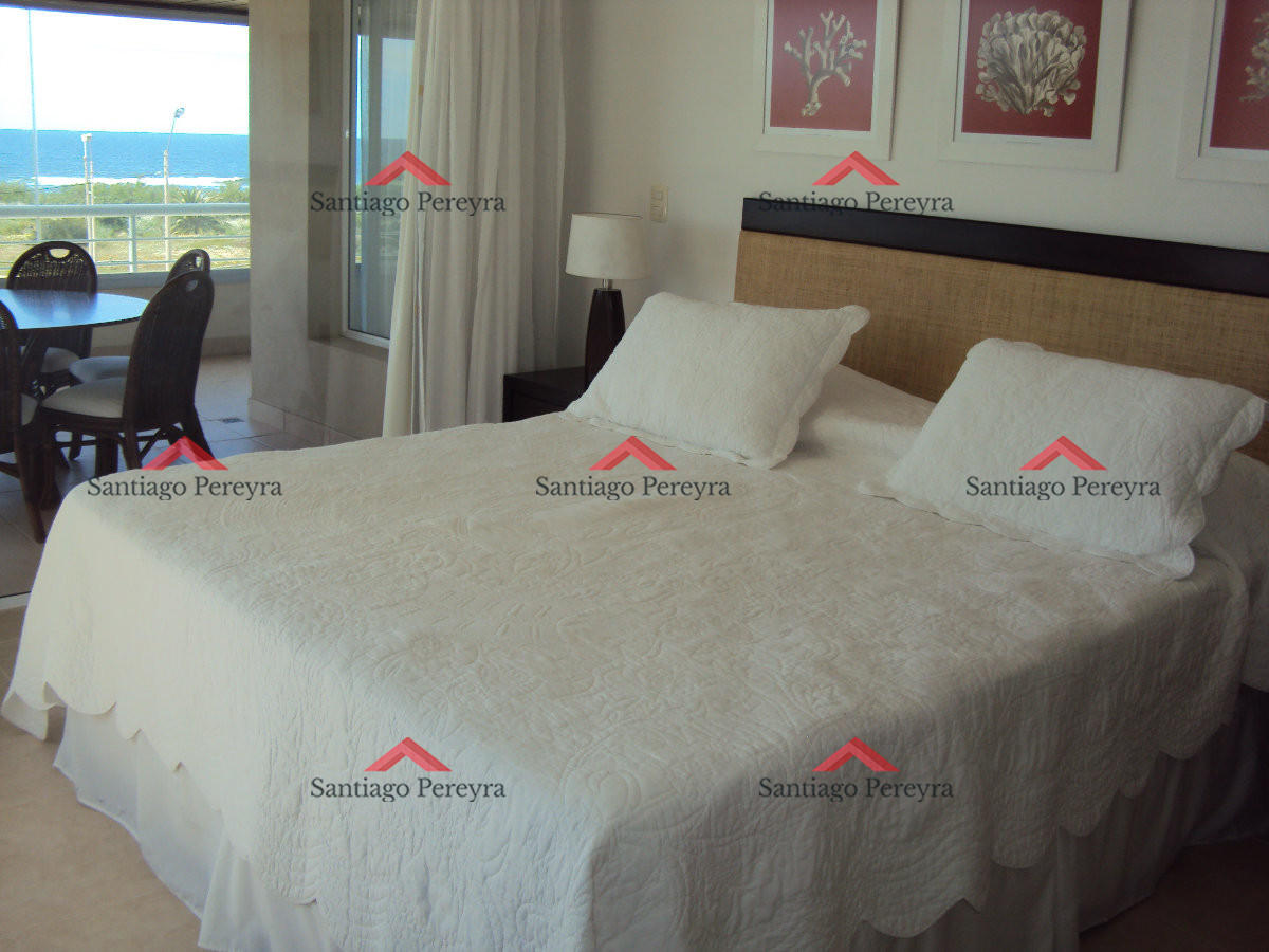Apartamento ID.2152 - Apartamento de  categoría en primera línea de Playa Brava