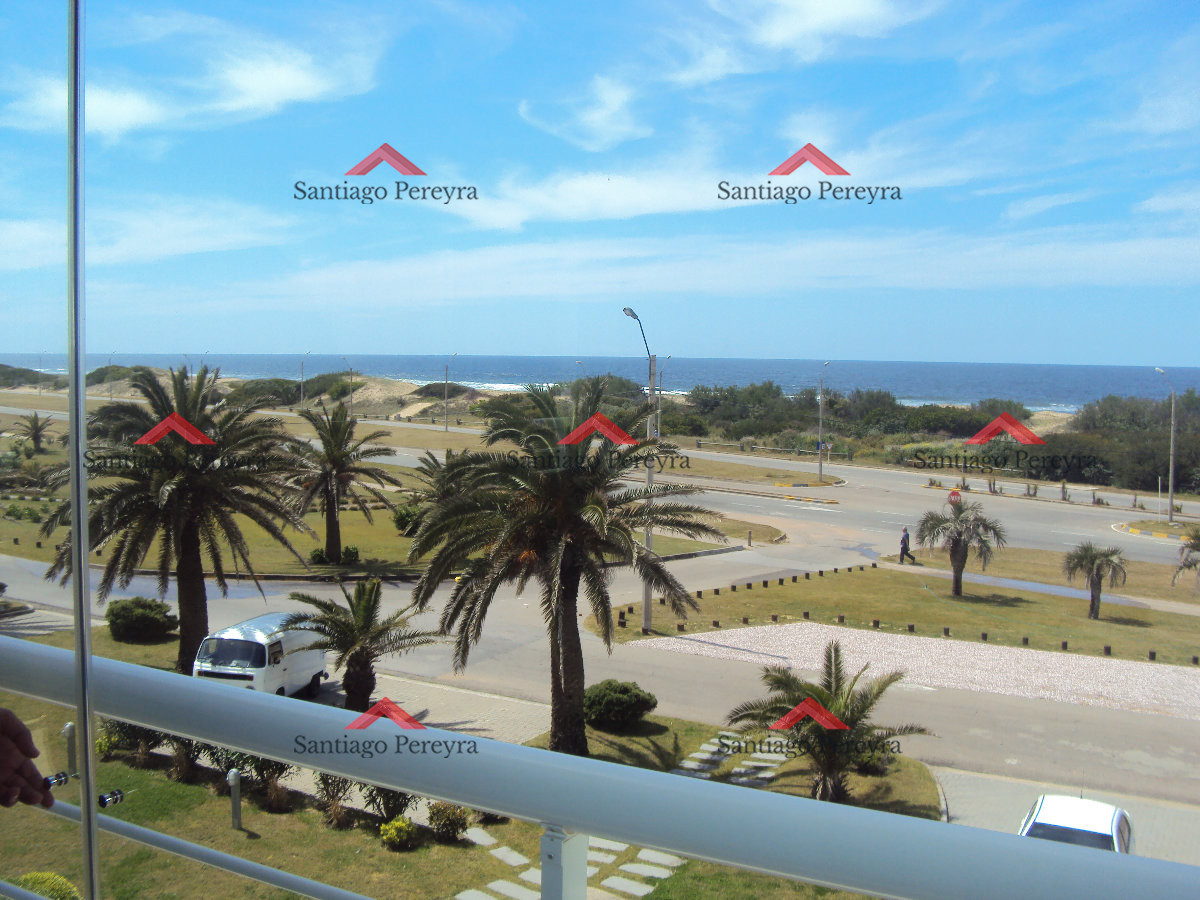 Apartamento ID.2152 - Apartamento de  categoría en primera línea de Playa Brava