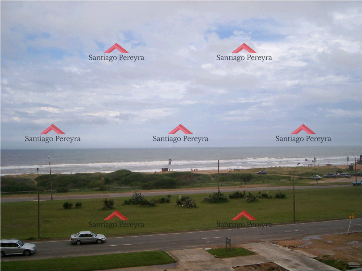 Apartamento ID.2210 - Torre de Primer nivel frente al mar