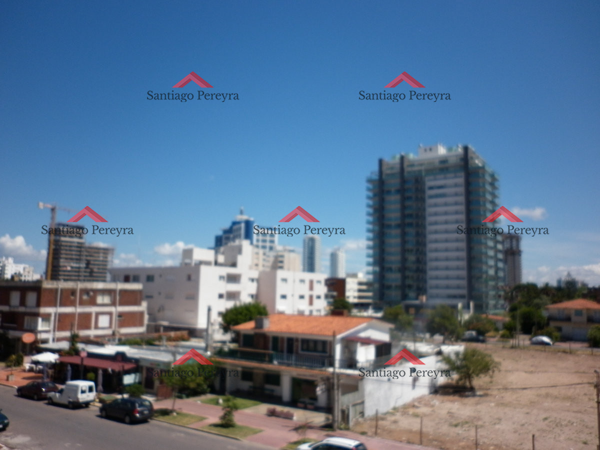 Apartamento ID.2473 - Lindo apartamento de 2 dormitorios con 2 baños