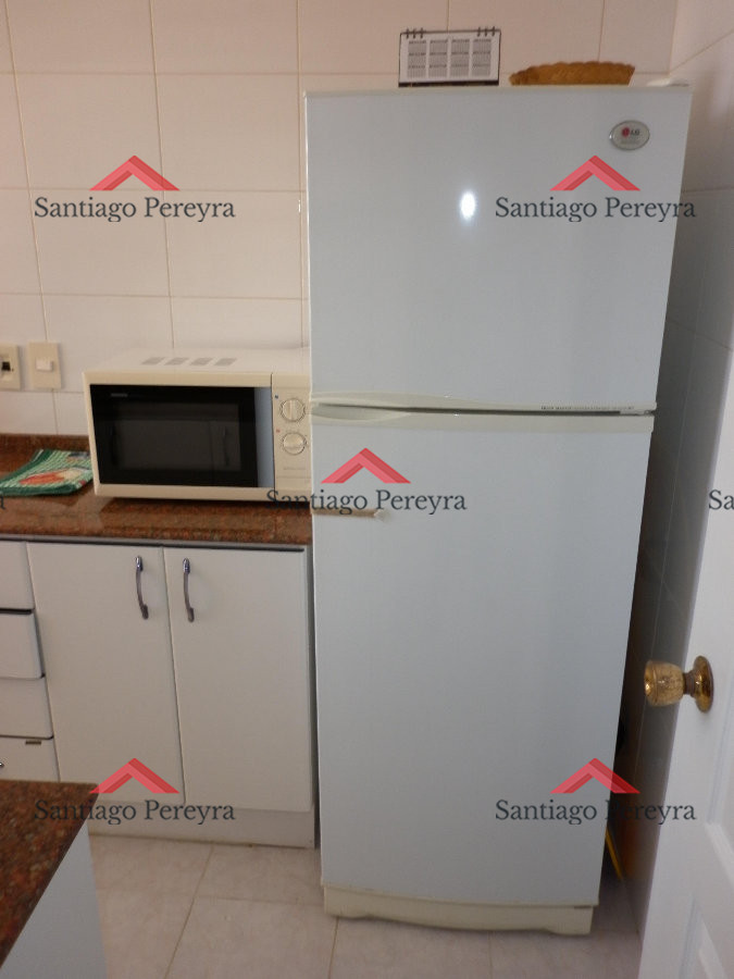 Apartamento ID.2473 - Lindo apartamento de 2 dormitorios con 2 baños